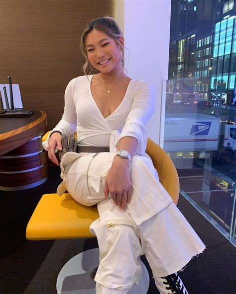 It comes just days after Khlos sister Kim was accused of editing her own Instagram selfies when fans spotted a warped cellphone. . Chloe kim leak
